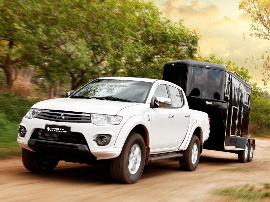  Mitsubishi L200 Triton HPE 2014 года  (фото 5 из 18)